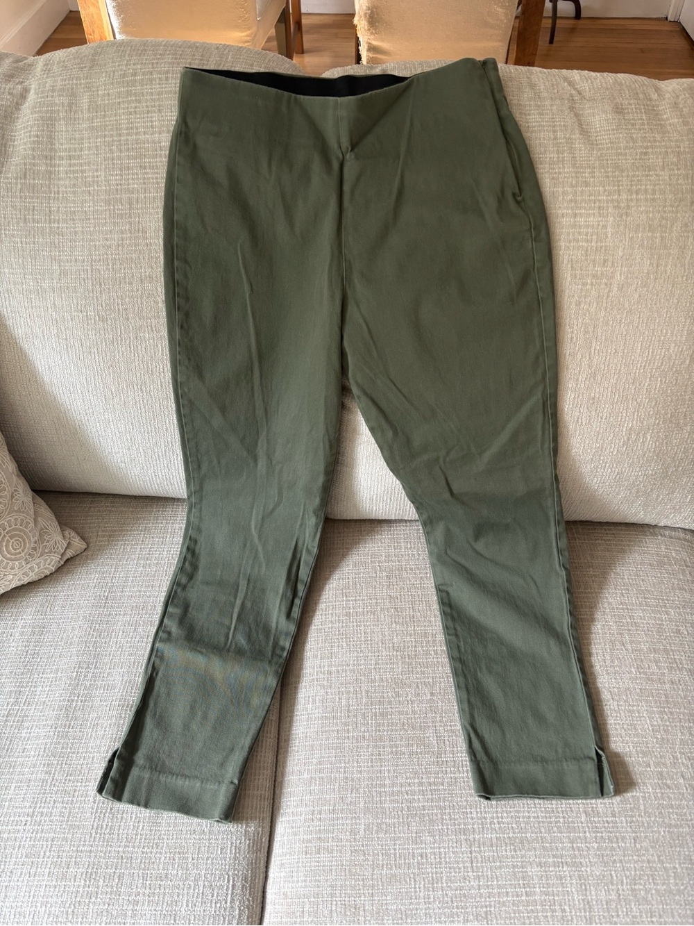 Old Navy Olive Green Pixie Pant